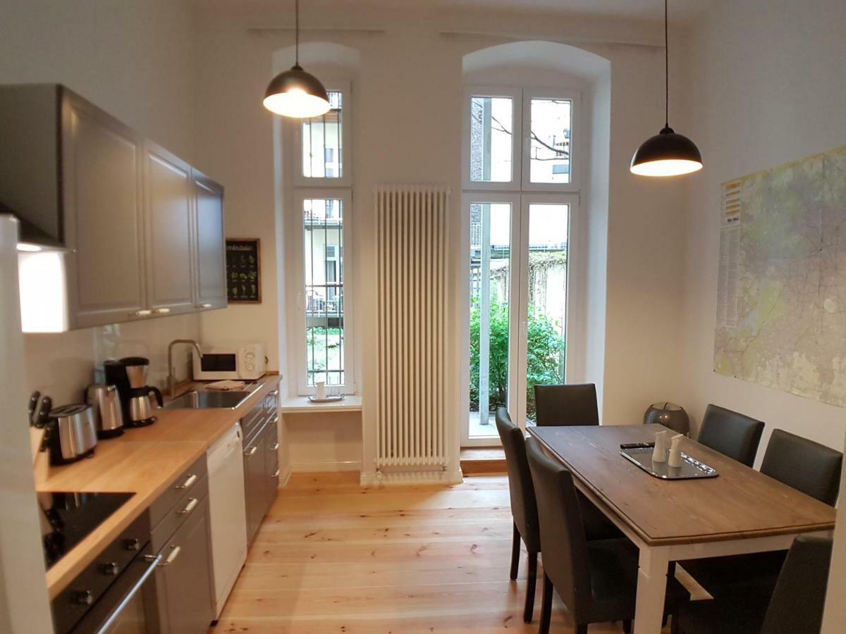 Lang Re By Rockchair Apartments L Superhost Status L 2 Bedrooms Boxspringbeds In City Center - Cozy Family & Business Flair Welcomes You! Berlin Exteriör bild