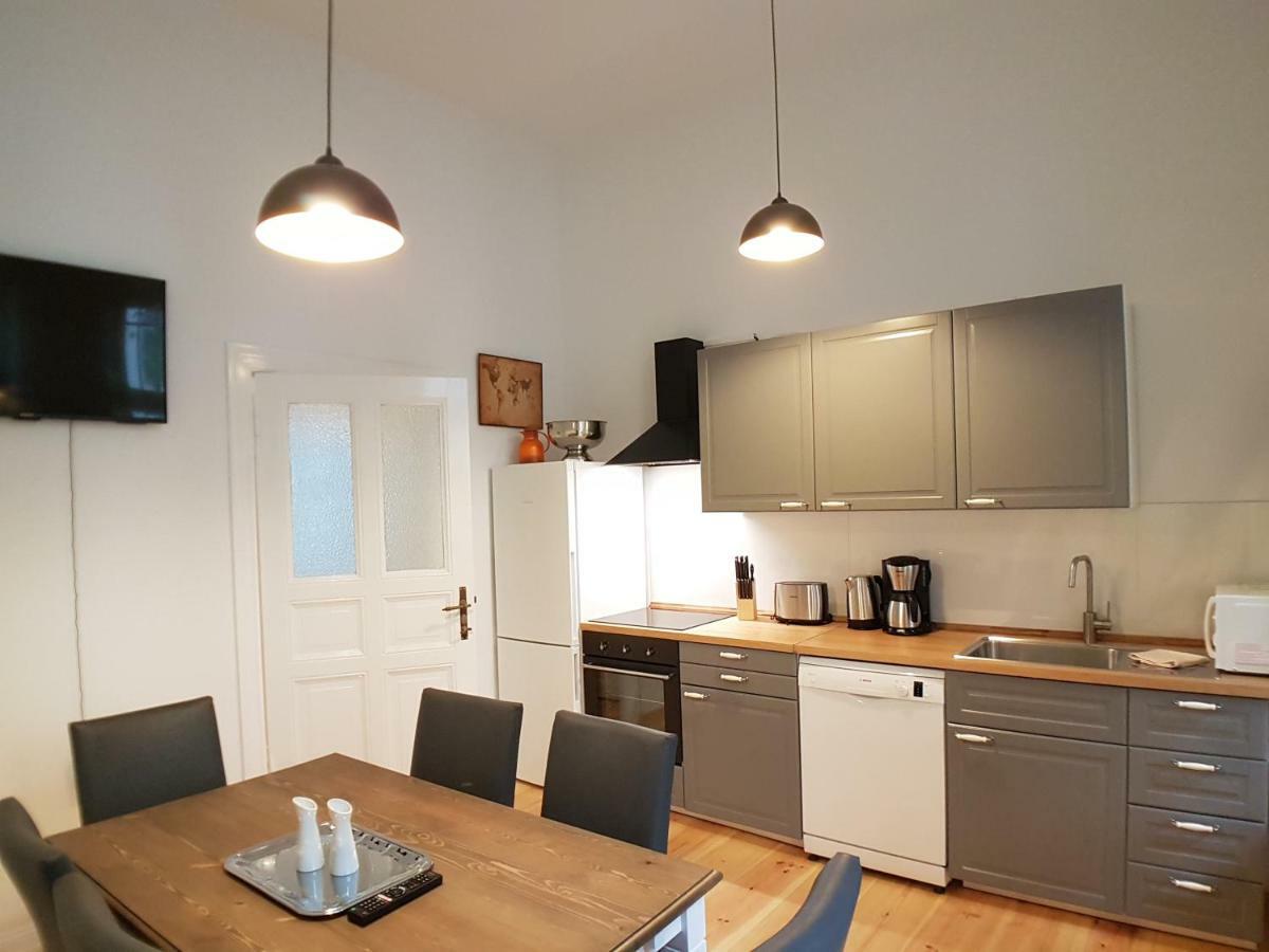 Lang Re By Rockchair Apartments L Superhost Status L 2 Bedrooms Boxspringbeds In City Center - Cozy Family & Business Flair Welcomes You! Berlin Exteriör bild