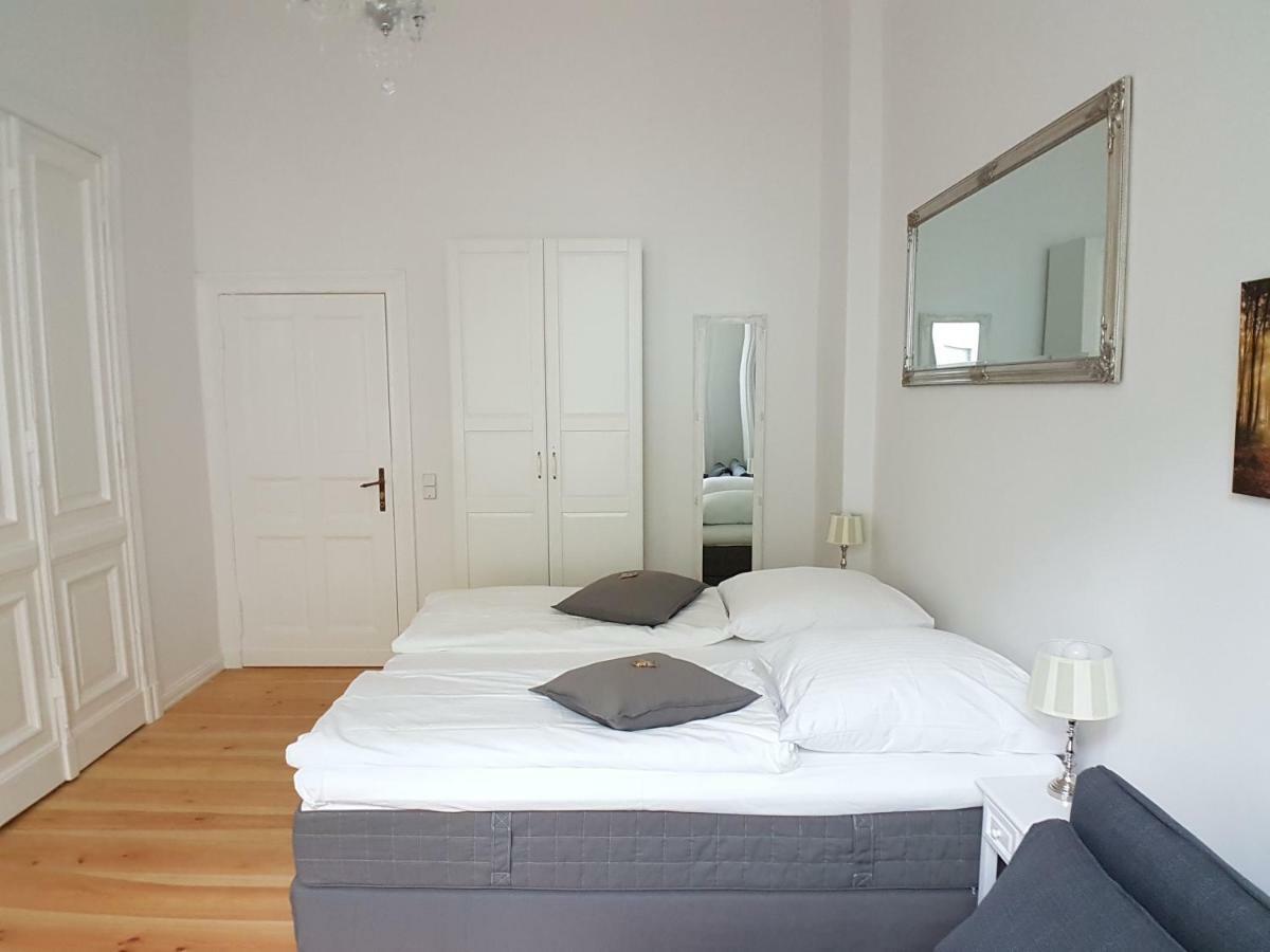 Lang Re By Rockchair Apartments L Superhost Status L 2 Bedrooms Boxspringbeds In City Center - Cozy Family & Business Flair Welcomes You! Berlin Exteriör bild