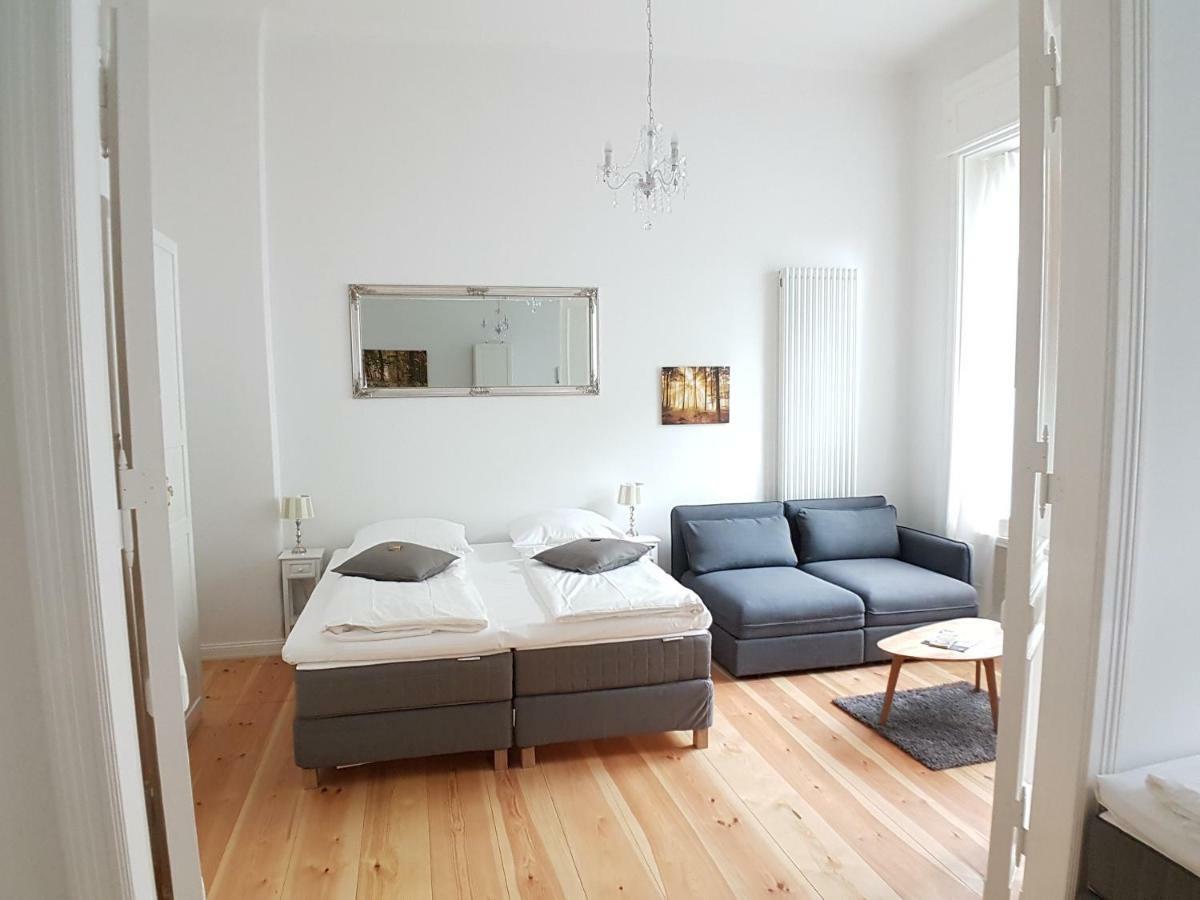 Lang Re By Rockchair Apartments L Superhost Status L 2 Bedrooms Boxspringbeds In City Center - Cozy Family & Business Flair Welcomes You! Berlin Exteriör bild